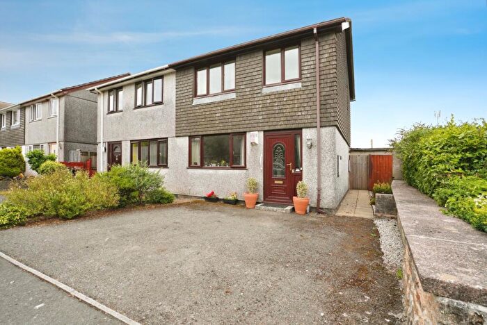 3 Bedroom Semi-Detached House For Sale In Grove Park Court, Liskeard, Cornwall, PL14