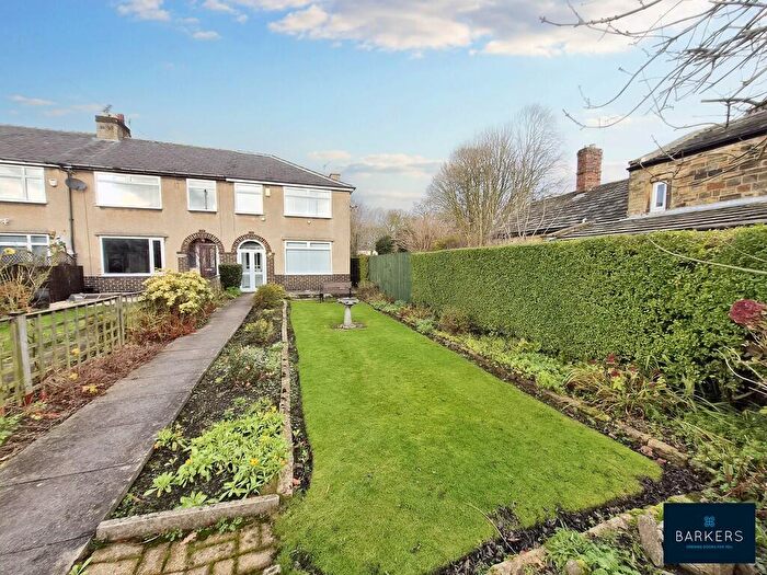 3 Bedroom Town House For Sale In Mill Lane, Birkenshaw, BD11