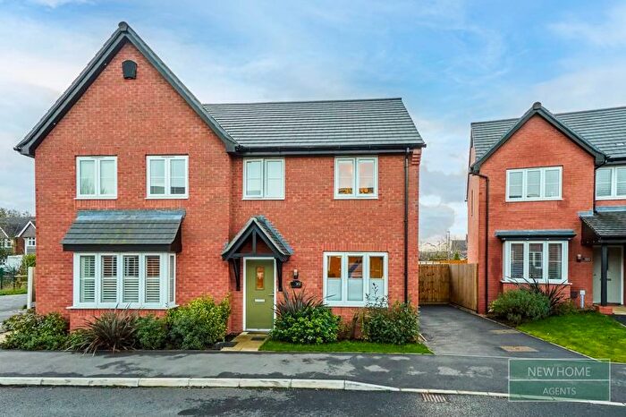 3 Bedroom Semi Detached House For Sale In Bullrush Meadow, Standish, Wigan, WN6