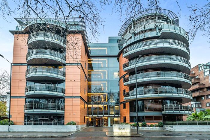 2 Bedroom Flat To Rent In Park Road, Regent's Park, London, NW8