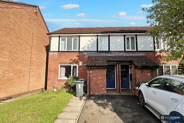 1 Bedroom Maisonette For Sale In Berkeley Close, Weavers Green, Nuneaton, CV11