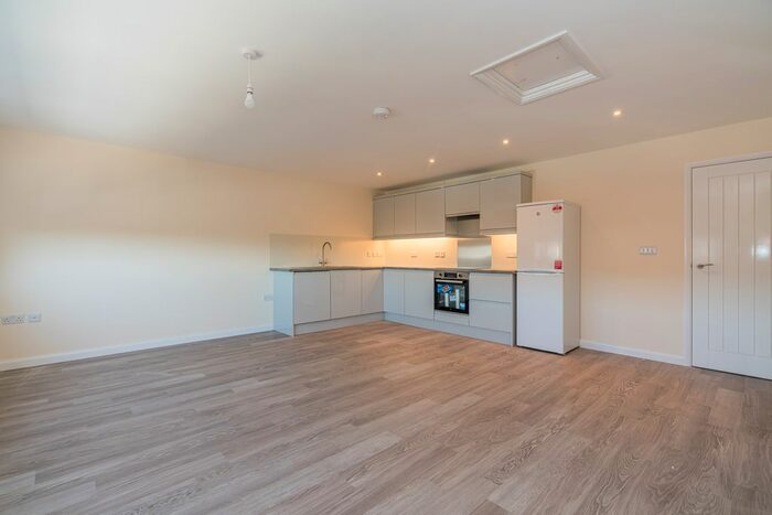 2 Bedroom Flat To Rent In Wedgwood Road, Bicester, OX26