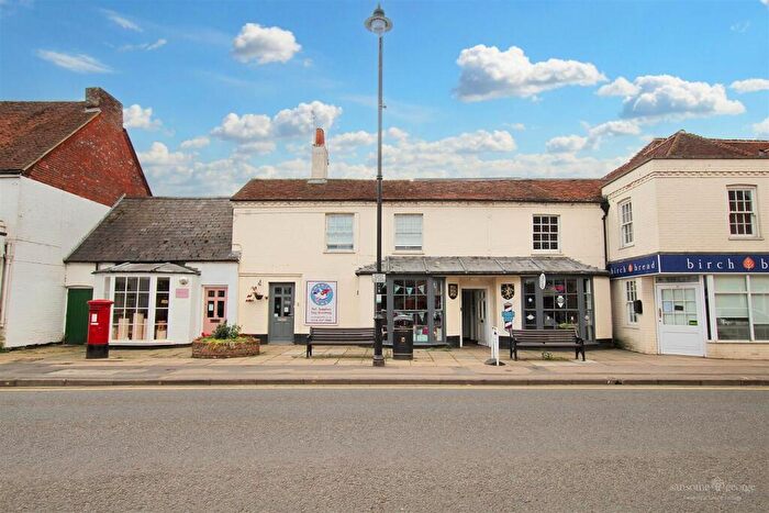 1 Bedroom Flat To Rent In Reading Road, Pangbourne, Reading, RG8