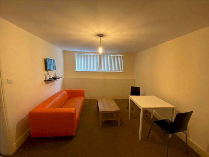 1 Bedroom Apartment To Rent In Wilbraham Court One, Fallowfield, Manchester, M14