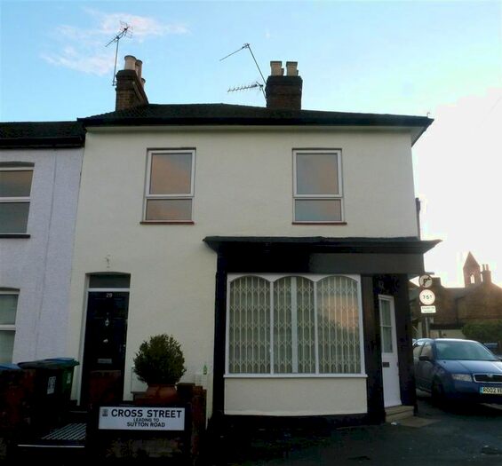 2 Bedroom Flat To Rent In Cross Street, Watford, WD17