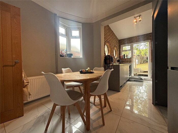 4 Bedroom Terraced House To Rent In Hutton Grove, London, N12