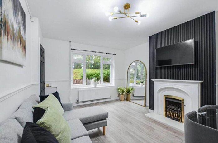 2 Bedroom Terraced House To Rent In Abbey Bridge, Lenton, NG7