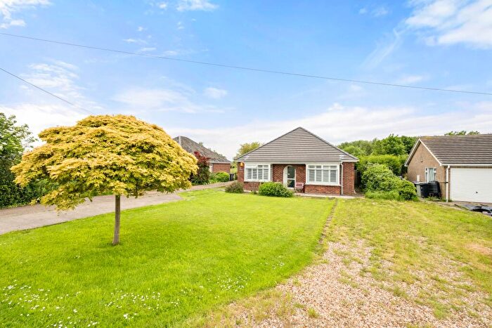 3 Bedroom Detached Bungalow For Sale In Dovecote Lane, Wainfleet, PE24