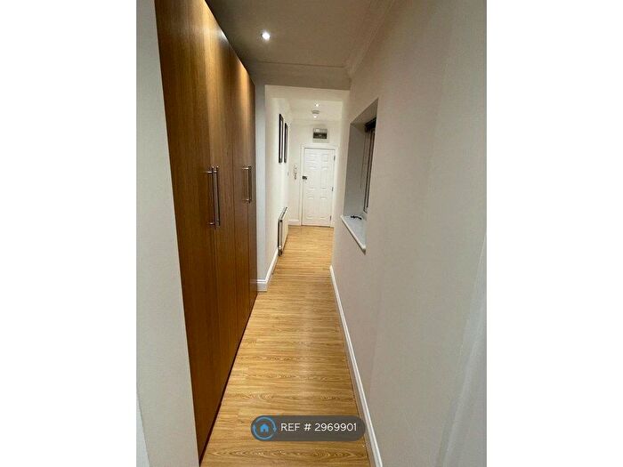 1 Bedroom Flat To Rent In The Exchange, Purley, CR8