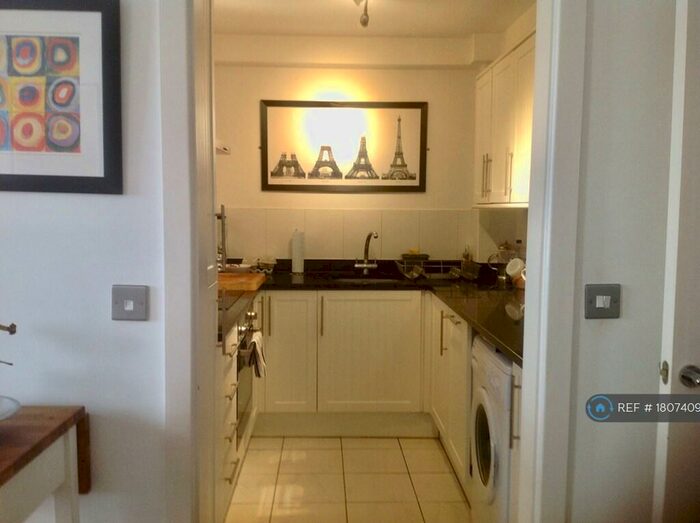 3 Bedroom Flat To Rent In Royal Seabathing, Margate, CT9
