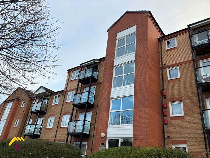 2 Bedroom Flat To Rent In Lakeside Boulevard, Lakeside, Doncaster, DN4