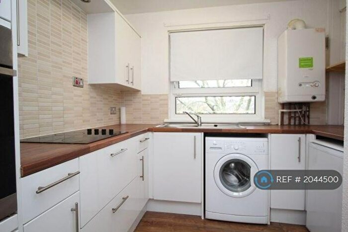 1 Bedroom Flat To Rent In Burnbank Terrace, Glasgow, G20