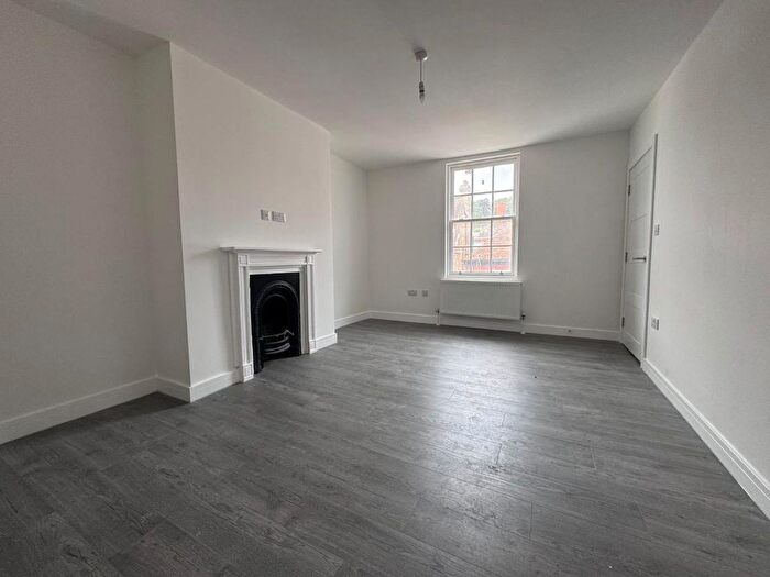 1 Bedroom Flat To Rent In High Street, Hythe, CT21