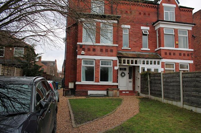 3 Bedroom Flat To Rent In Burford Road, Whalley Range, Manchester., M16