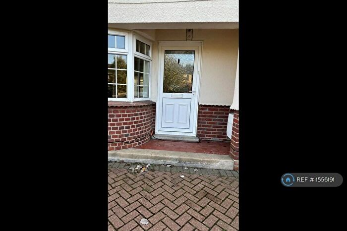 3 Bedroom Semi-Detached House To Rent In Stagsden Road, Bedford, MK43