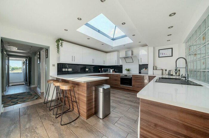 3 Bedroom Bungalow For Sale In Sladburys Lane, Clacton-On-Sea, Essex, CO15