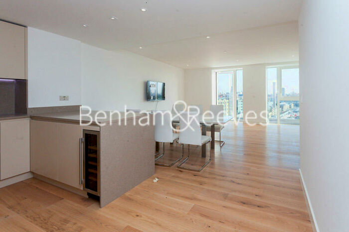 2 Bedroom Apartment To Rent In Vaughan Way, Wapping, E1W