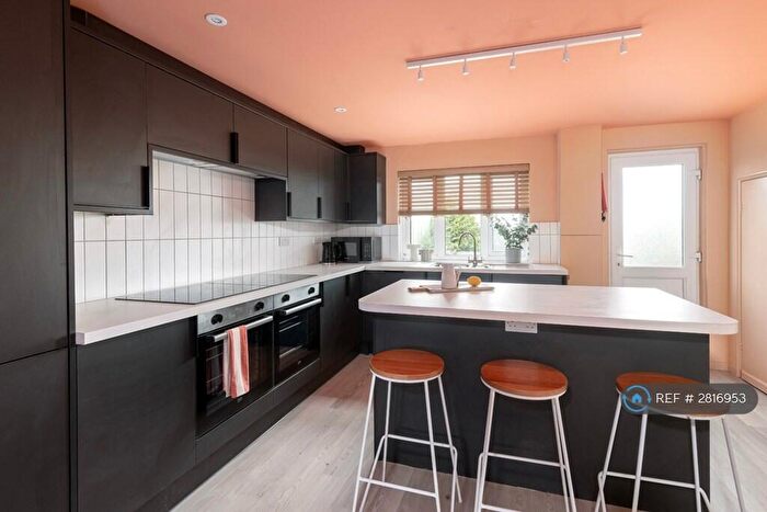 6 Bedroom Terraced House To Rent In Sheridan Road, Bath, BA2