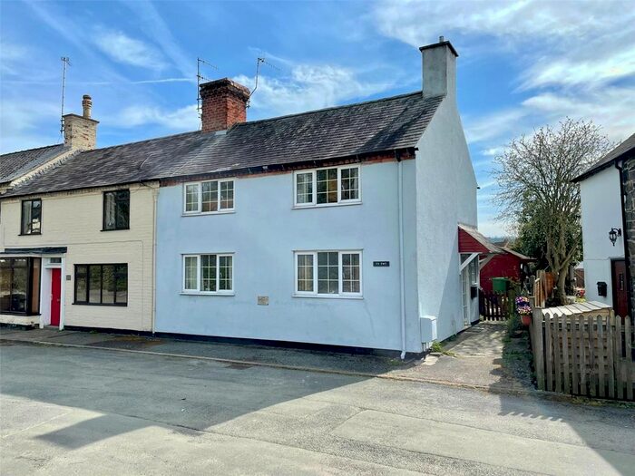2 Bedroom End Of Terrace House For Sale In Guilsfield, Welshpool, Powys, SY21