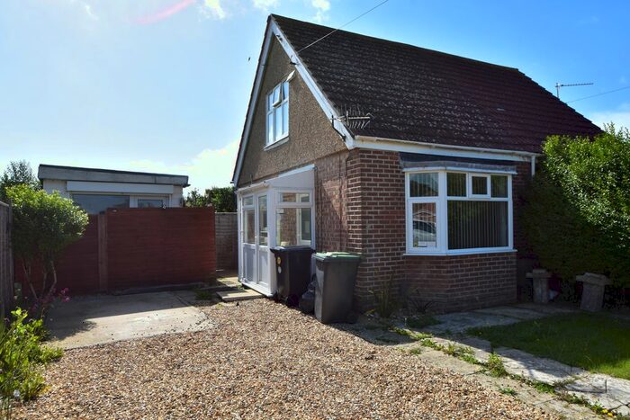 2 Bedroom Semi-Detached Bungalow To Rent In Sea Front Estate, Hayling Island, PO11
