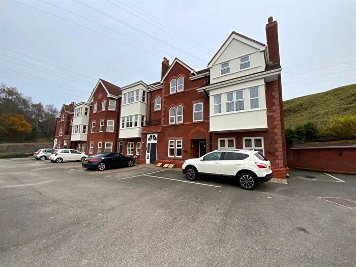 2 Bedroom Apartment To Rent In Matley Court, Mottram Road, Stalybridge, Greater Manchester, SK15