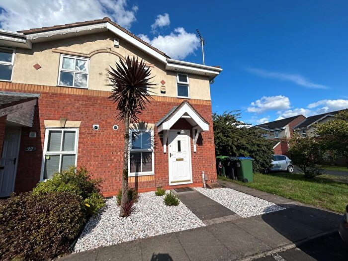 2 Bedroom End Of Terrace House To Rent In Victoria Gardens, Cradley Heath, West Midlands, B64
