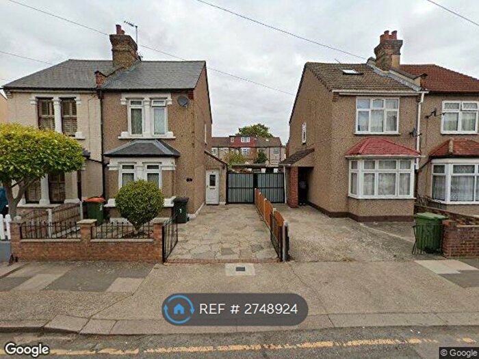 4 Bedroom Semi Detached House To Rent In Lloyds Villas, London, E6