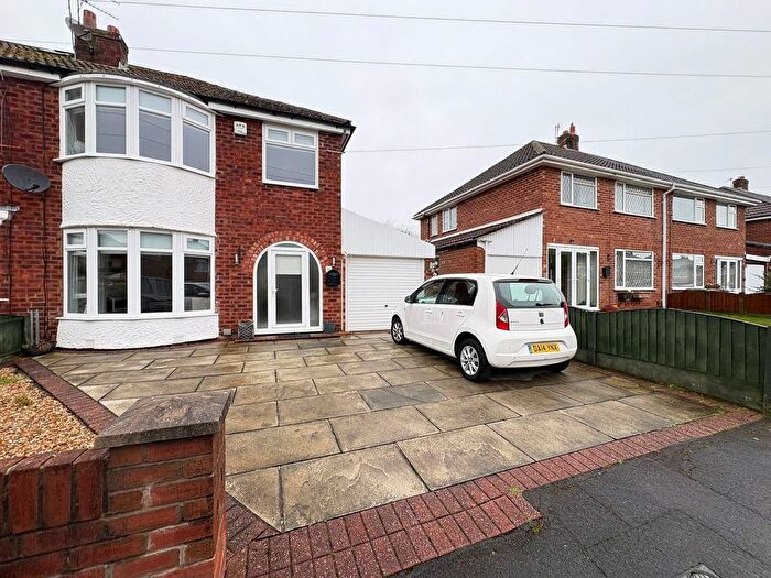 3 Bedroom Semi Detached House For Sale In Alexander Drive, Lydiate, L31