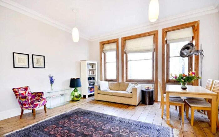 2 Bedroom Apartment To Rent In Belsize Park Gardens, Belsize Park, NW3