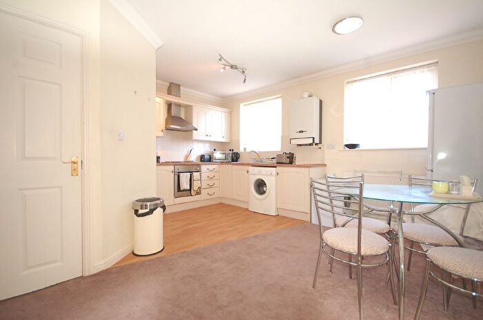 1 Bedroom Flat To Rent In Rathmore Gardens, Blackpool, Lancashire, FY2