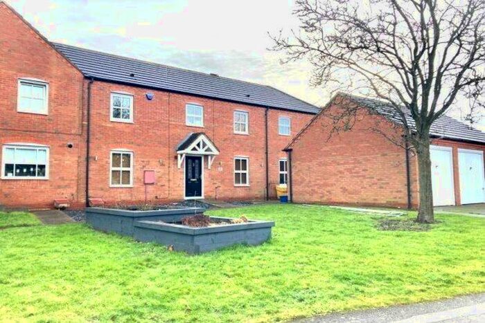 3 Bedroom Property To Rent In Colchester Walk, Milton Keynes MK3