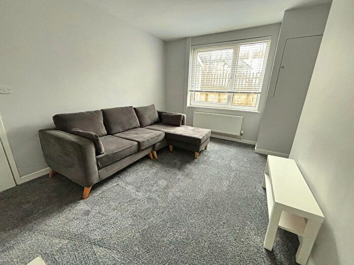 4 Bedroom Terraced House To Rent In Muller Road, Eastville, Bristol, BS7