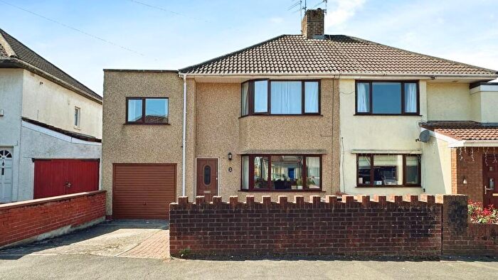 4 Bedroom Semi Detached House For Sale In Dryleaze Road, Bristol, BS16