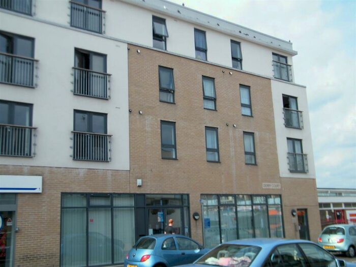 1 Bedroom Flat To Rent In Derry Avenue, South Ockendon, RM15