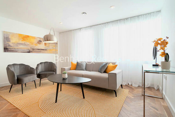 2 Bedroom Apartment To Rent In Eagle Point, City Road, EC1V