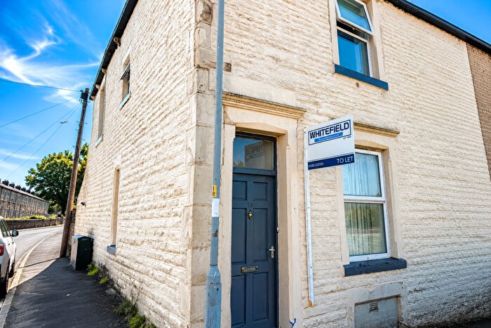 2 Bedroom End Of Terrace House To Rent In Piccadilly Road, Burnley, Lancashire, BB11