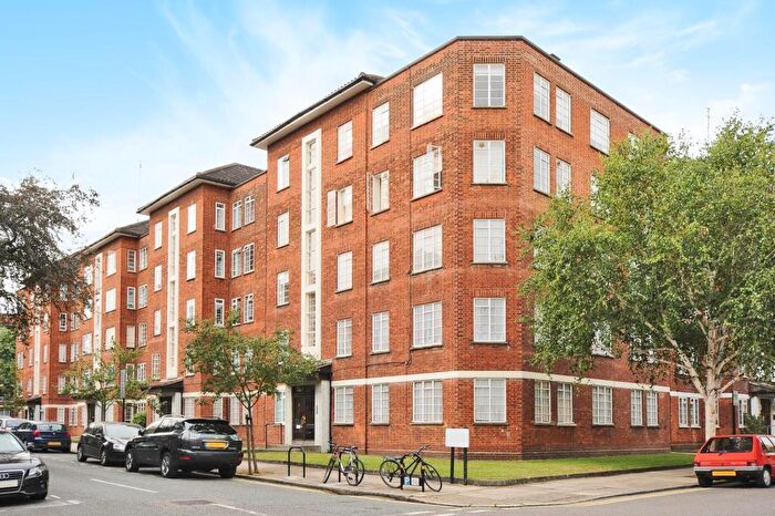 2 Bedroom Apartment To Rent In Shannon Place, St Johns Wood, NW8