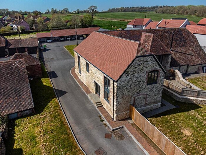 4 Bedroom Barn Conversion For Sale In Stony Lane, Bishops Caundle, DT9