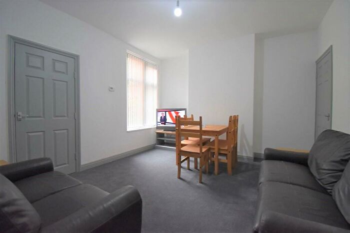 5 Bedroom Terraced House To Rent In Raddlebarn Road Selly Oak, B29