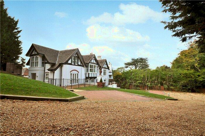 2 Bedroom Duplex To Rent In Hobbs House, Thames Street, Sonning, Reading, RG4