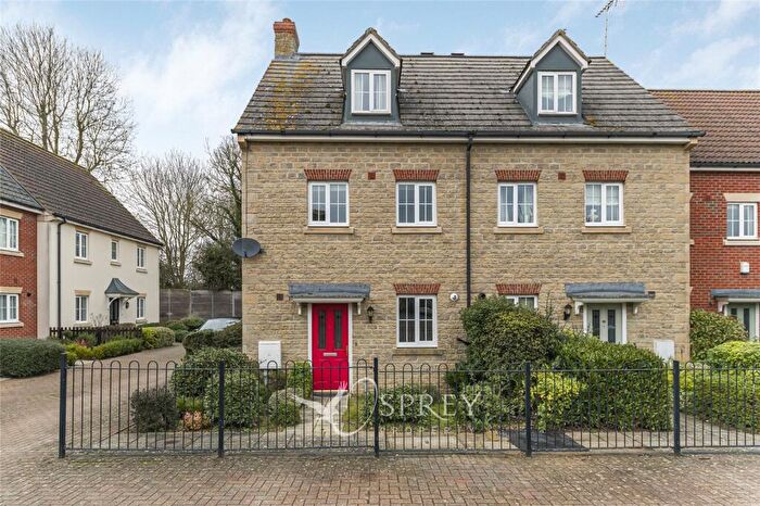 3 Bedroom Terraced House For Sale In Bridge View, Oundle, Northamptonshire, PE8