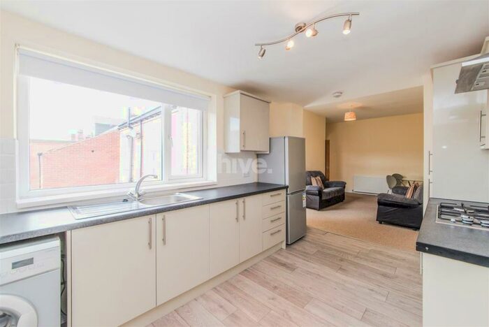 3 Bedroom Flat To Rent In Hotspur Street, Heaton, Newcastle Upon Tyne, NE6