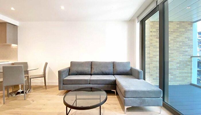 2 Bedroom Apartment To Rent In Palmer Road, Radley House, Prince Of Wales Drive, SW11