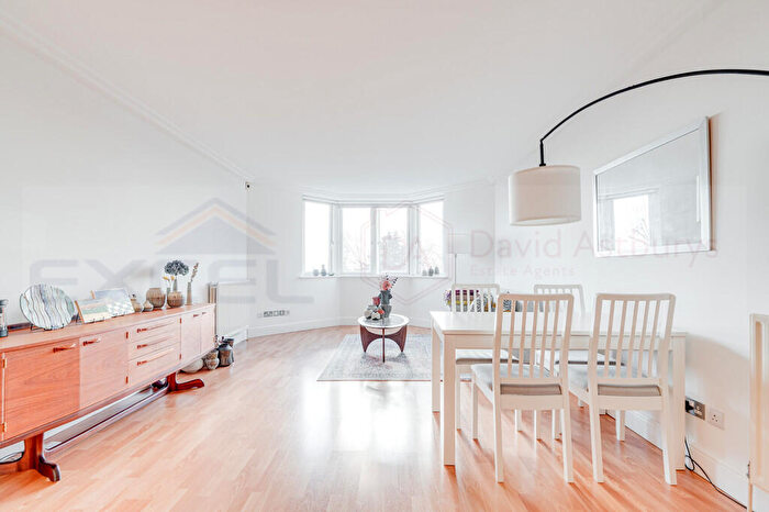 3 Bedroom Apartment To Rent In Kidderpore Avenue, Hampstead, London, NW3