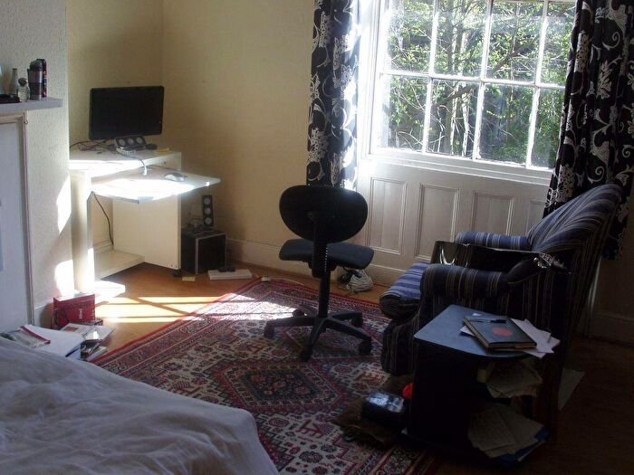 1 Bedroom House To Rent In Victoria Road, Leeds, LS6