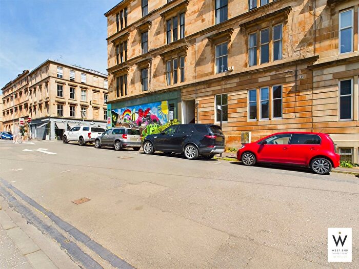 3 Bedroom Flat For Sale In Otago Street, Glasgow, G12