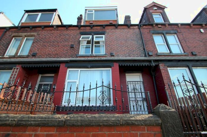 4 Bedroom Terraced House To Rent In York Road, Leeds, West Yorkshire, LS9