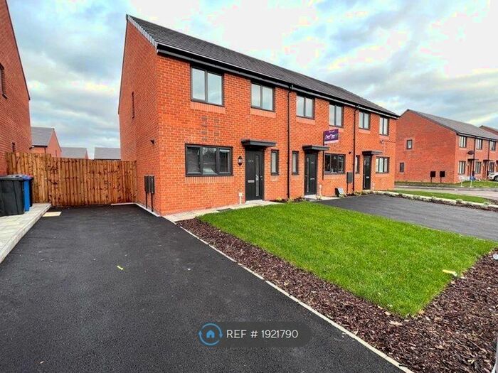 3 Bedroom Semi-Detached House To Rent In Whit Lane, Salford, M6