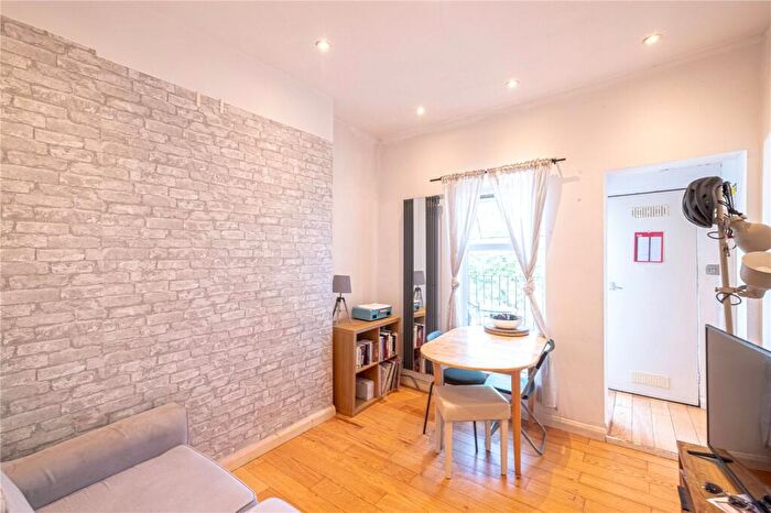 2 Bedroom Apartment To Rent In Marlborough Road, Upper Holloway, London, N19