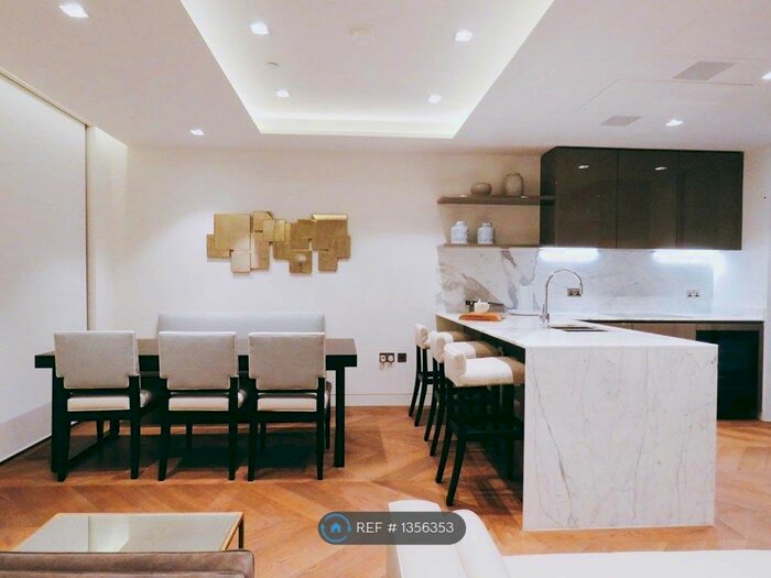 2 Bedroom Flat To Rent In Duchess Walk, London, SE1